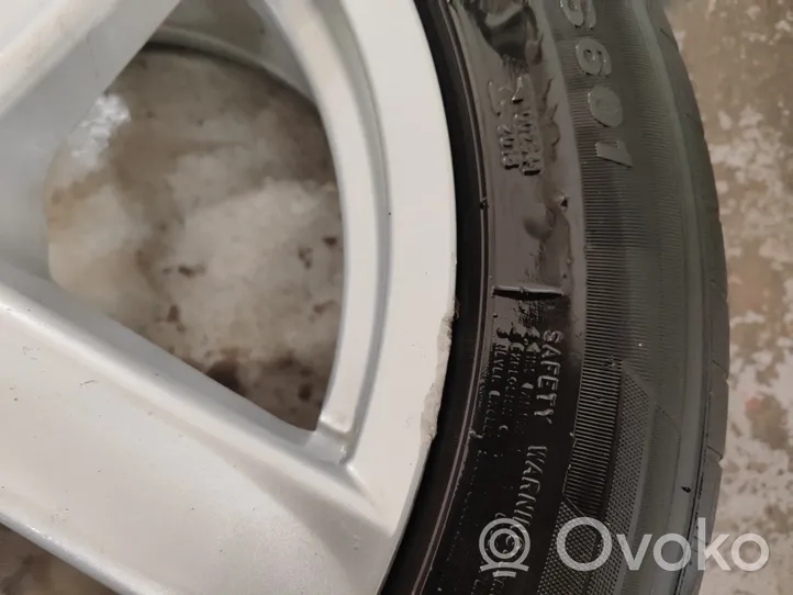 Volvo V70 R17 alloy rim 