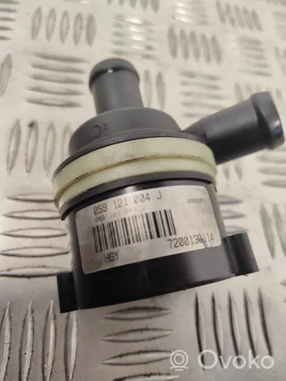 Audi A4 Allroad Pompe à eau de liquide de refroidissement 059121012B