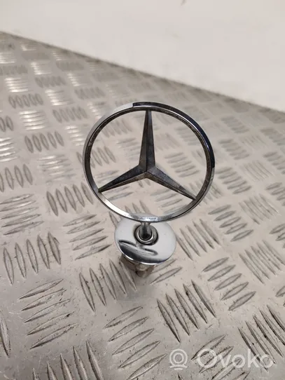 Mercedes-Benz E W213 Valmistajan merkki/logo/tunnus 