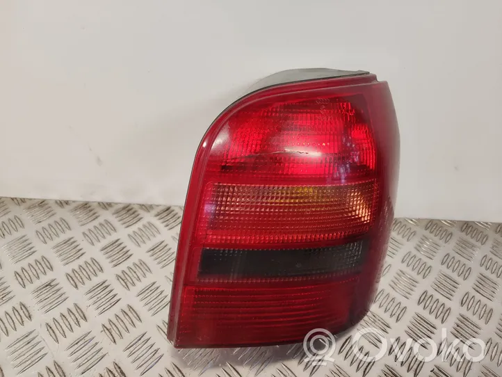 Audi A4 S4 B5 8D Lampa tylna 8D9945096