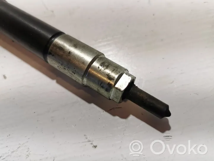 Toyota Avensis T250 Injecteur de carburant 236700R010