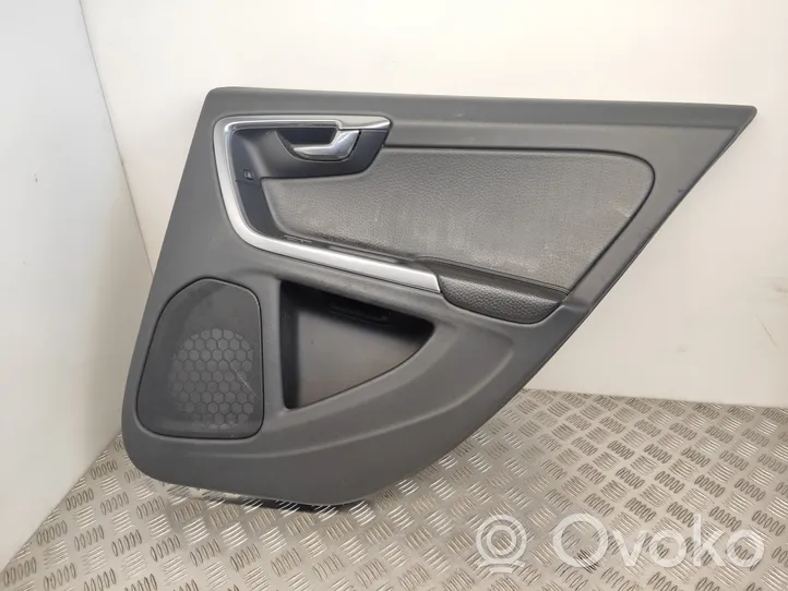 Volvo V60 Rivestimento del pannello della portiera posteriore 8635880