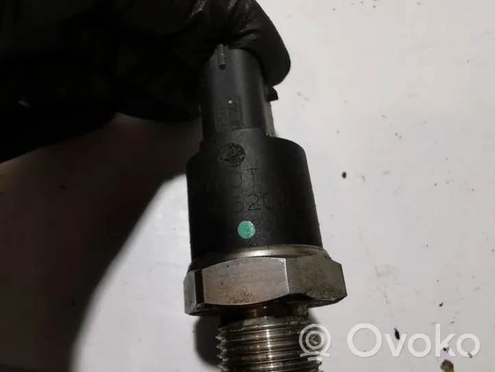 Toyota Yaris Sensor de presión de combustible 8945852010