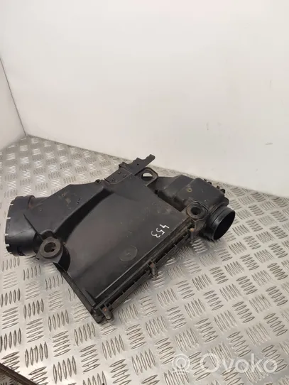 BMW 5 GT F07 Boîtier de filtre à air 7583725