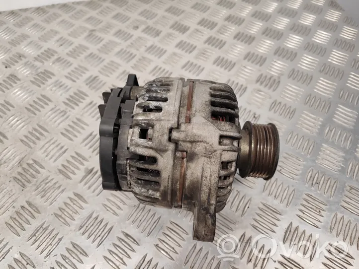 Opel Zafira B Alternator 93169028