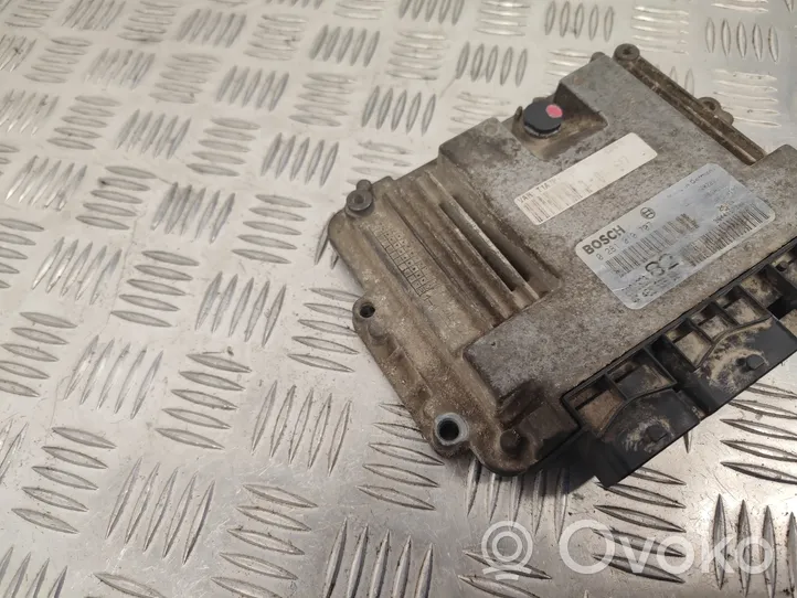 Peugeot 206 CC Sterownik / Moduł ECU 9644157380