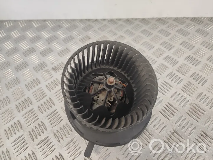 Volkswagen PASSAT B6 Ventola riscaldamento/ventilatore abitacolo 3C1820015N