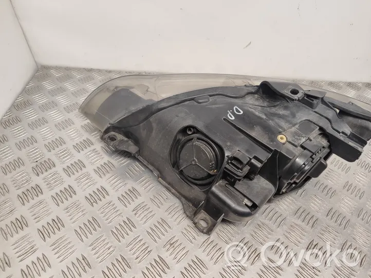 Audi Q7 4L Lampa przednia 4L0941004A