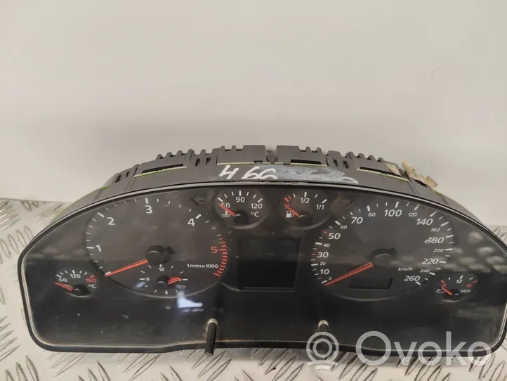 Audi A4 S4 B5 8D Compteur de vitesse tableau de bord 8D0919881HX