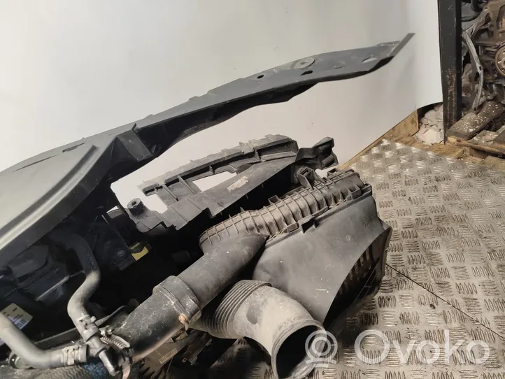 Audi Q7 4L Radiatorių panelė (televizorius) 4L0951229A