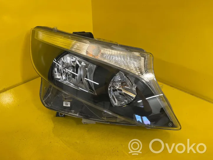 Mercedes-Benz V Class W447 Lampa przednia A4479067800