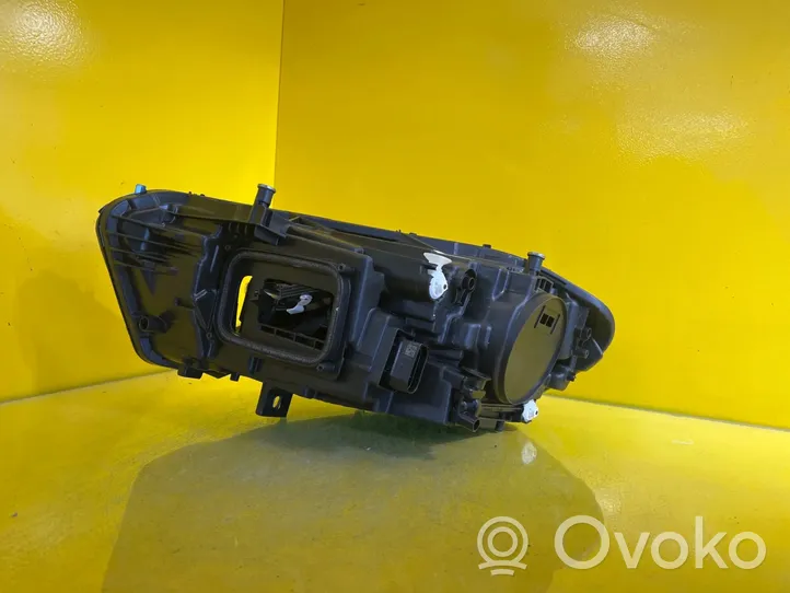 Mercedes-Benz A W177 Lampa przednia A1779060401