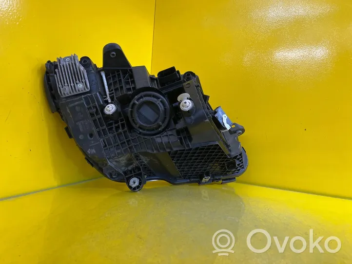 Mercedes-Benz C W205 Lampa przednia A2059062106