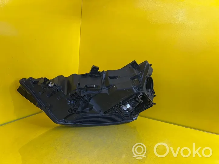 Audi A8 S8 D5 Lampa przednia 4N0941086