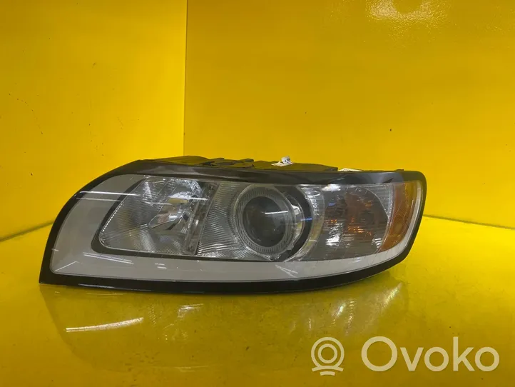 Volvo S40 Lampa przednia 31265694