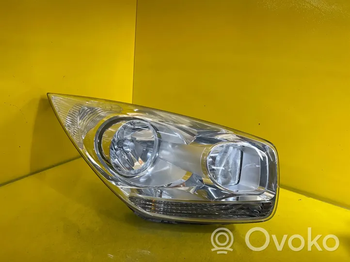 KIA Venga Headlight/headlamp 1P921-02000