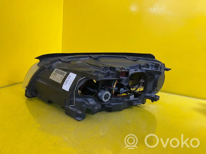 Volvo XC70 Lampa przednia 313214348