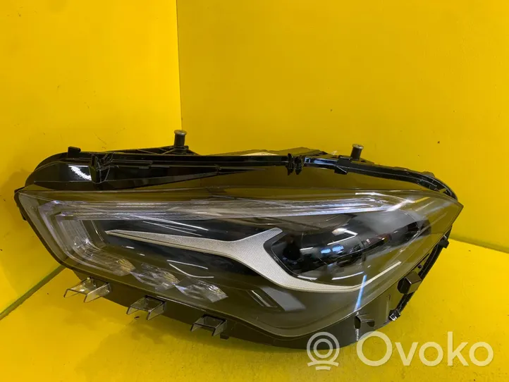 Mercedes-Benz CLA C118 X118 Lampa przednia A1189068501