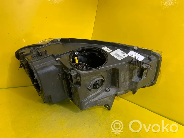 BMW X5 F15 Lampa przednia 7290053