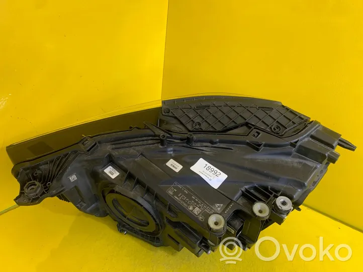 Audi Q3 F3 Etu-/Ajovalo 