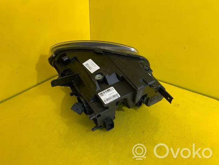 Mini Cooper Countryman F60 Lampa przednia 9881594-06