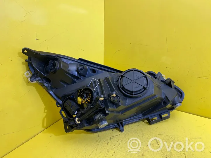 Opel Corsa D Faro/fanale 93189361