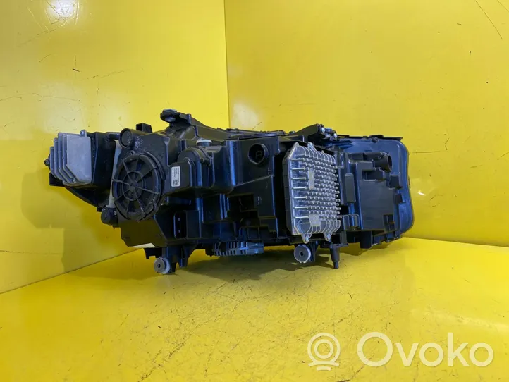 BMW 5 G30 G31 Phare frontale 4178