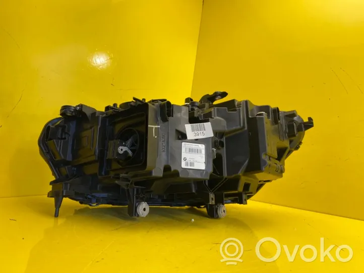 BMW X5 G05 Lampa przednia 3915