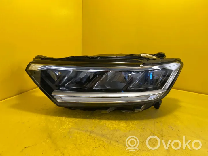 Volkswagen T-Roc Lampa przednia 2GA941005D