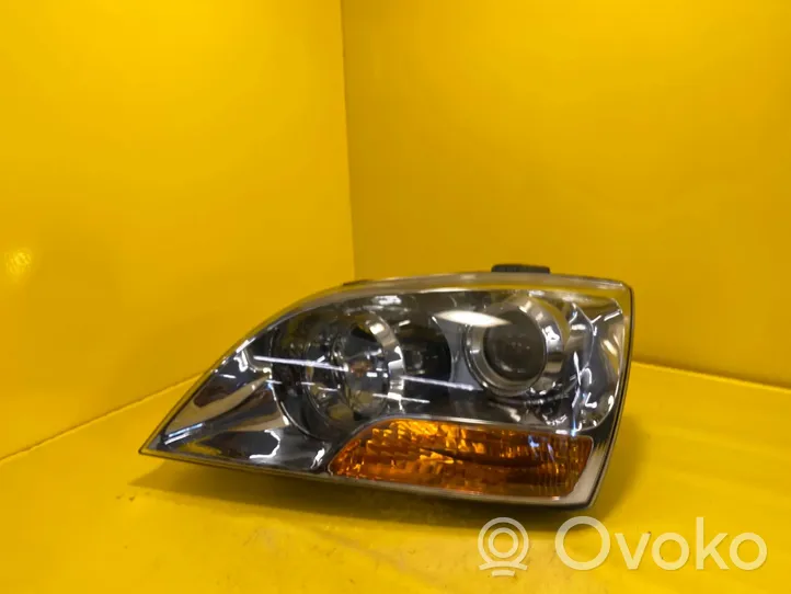 KIA Sorento Lampa przednia L009U2008A6