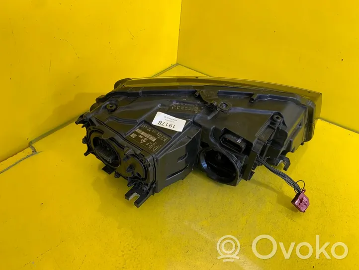 Audi A8 S8 D4 4H Lampa przednia 4H0941783