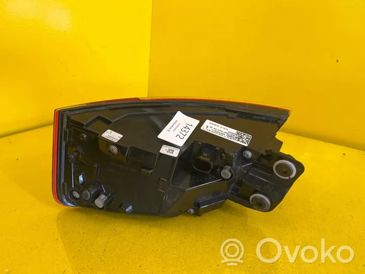 Audi A5 Lampa tylna 8W6945091J