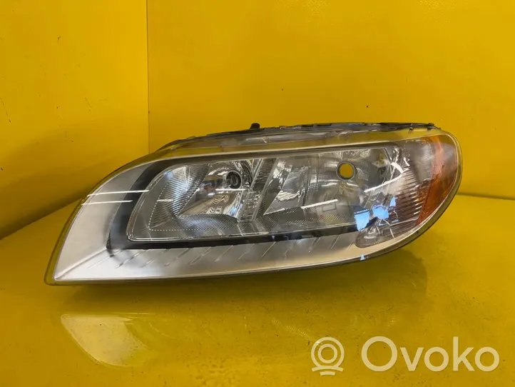 Volvo V70 Faro/fanale 31214351