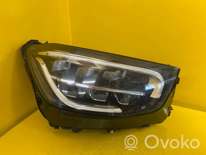 Mercedes-Benz GLC C253 Lampa przednia A2539060204