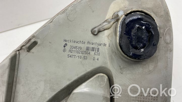 Mercedes-Benz E W211 Luci posteriori A2118202564