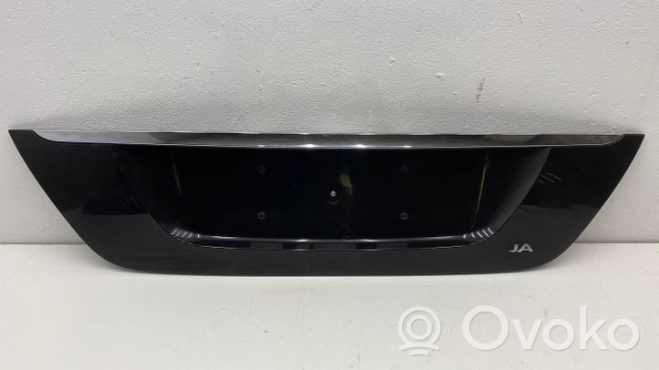 Mercedes-Benz E W211 Rivestimento portellone 2118100173