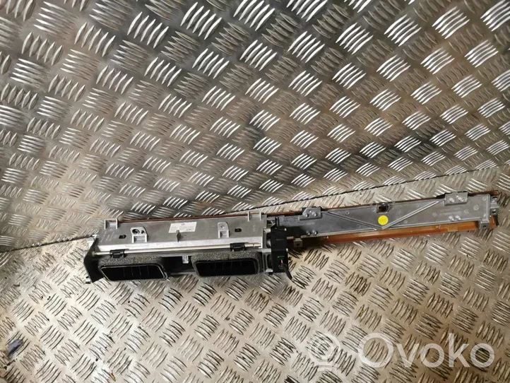 Volkswagen Phaeton Kojelaudan sivutuuletussuuttimen kehys 3D1853204J
