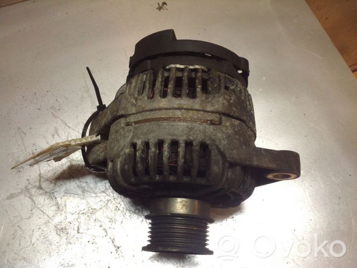 Opel Zafira B Alternator 