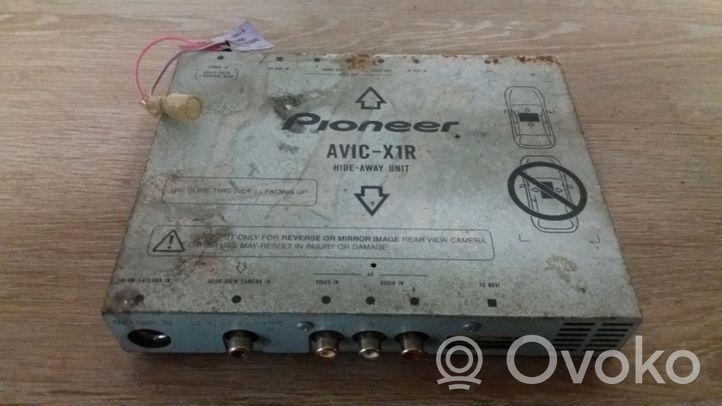 KIA Sorento Sound amplifier AVICX1R