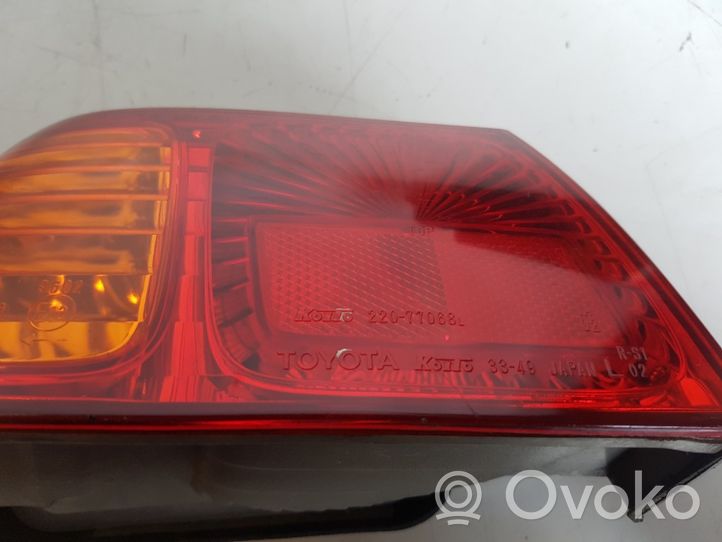 Toyota Camry Galinis žibintas kėbule 22077068