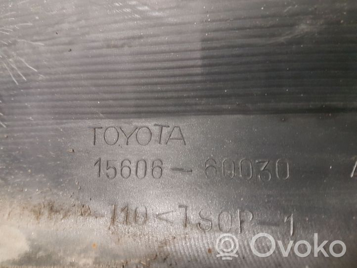 Toyota Land Cruiser (J100) Listwa błotnika tylnego 1560660030