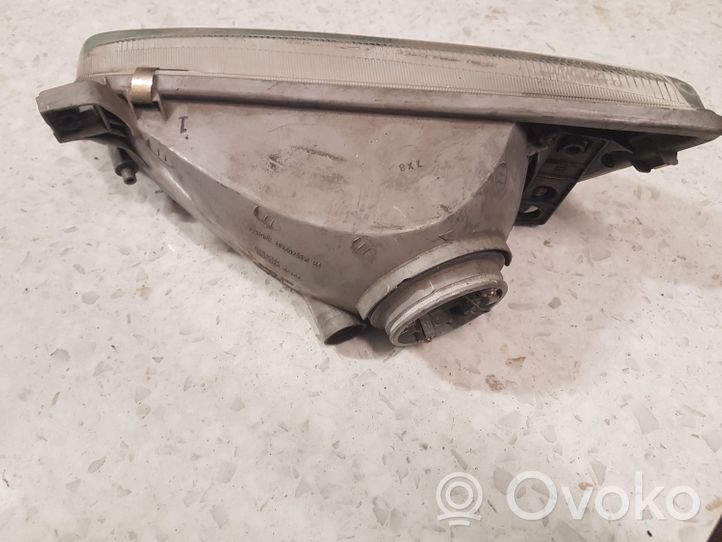 Toyota Camry Phare frontale 11076448