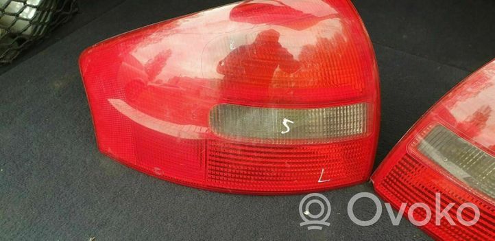 Audi A6 S6 C5 4B Lampy tylne / Komplet 4B5945096A