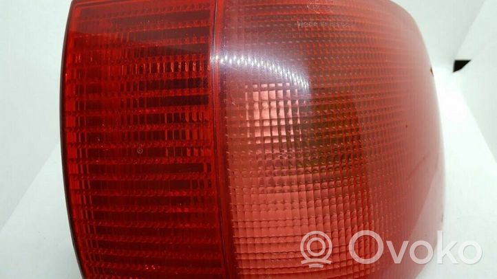 Audi 80 90 S2 B4 Lampa tylna 8a0945096e