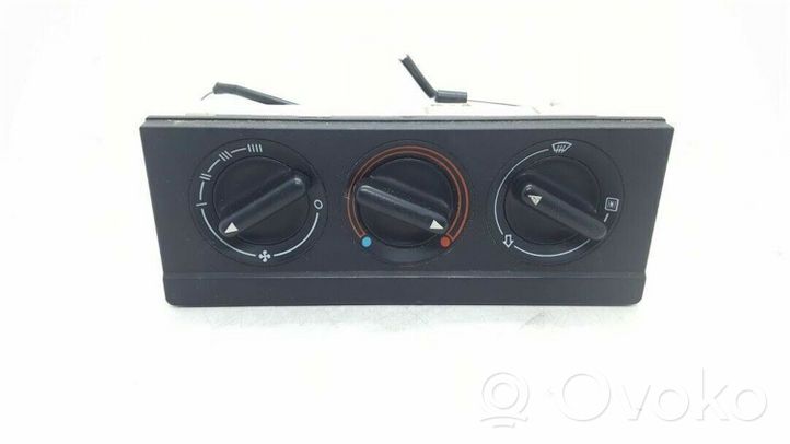 Audi 80 90 S2 B4 Centralina del climatizzatore 8A1819073