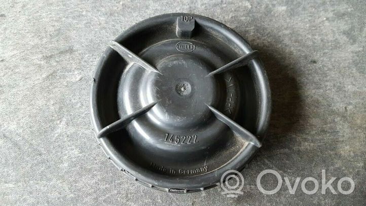 Volvo S70  V70  V70 XC Parapolvere per faro/fanale 145222