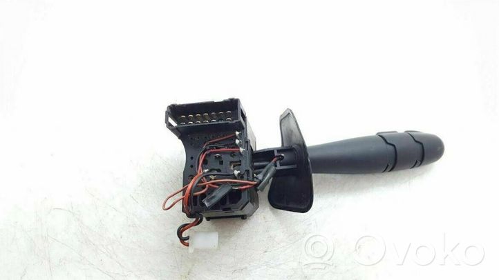 Renault Megane I Indicator stalk 7700428227