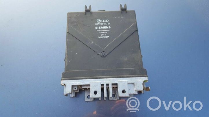 Audi 80 90 B3 Engine control unit/module 037906022EE