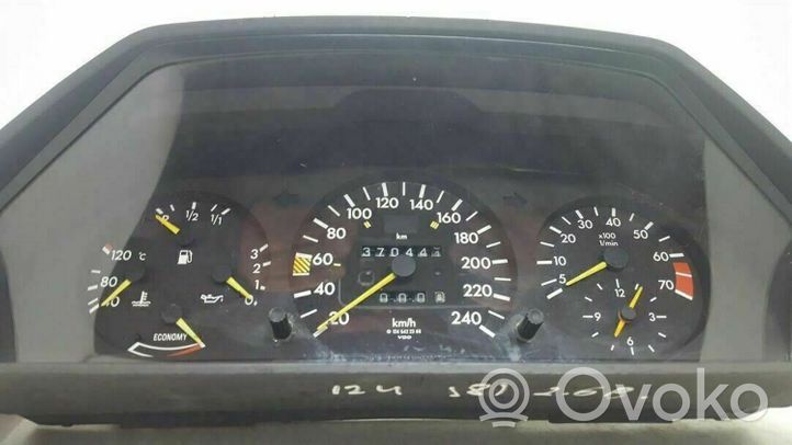 Mercedes-Benz E W124 Compteur de vitesse tableau de bord 1245422366