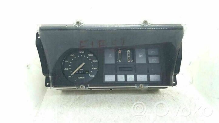 Ford Fiesta Compteur de vitesse tableau de bord 84FB10841AC